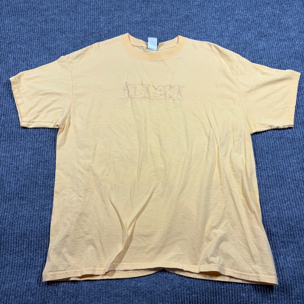 Sherry's Best Shirt Womens 2XL Alaska Embroidered Yellow Short Sleeve Vintage